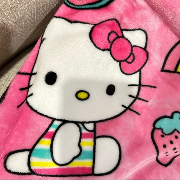 Hello Kitty Tie Dye Rainbow Pink Plush Silk Throw Blanket 50 x 70 inches - Picture 8 of 10
